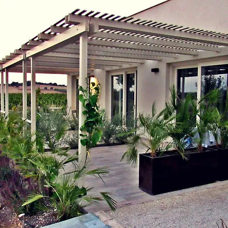 Scilla Maris Charming Suites-2